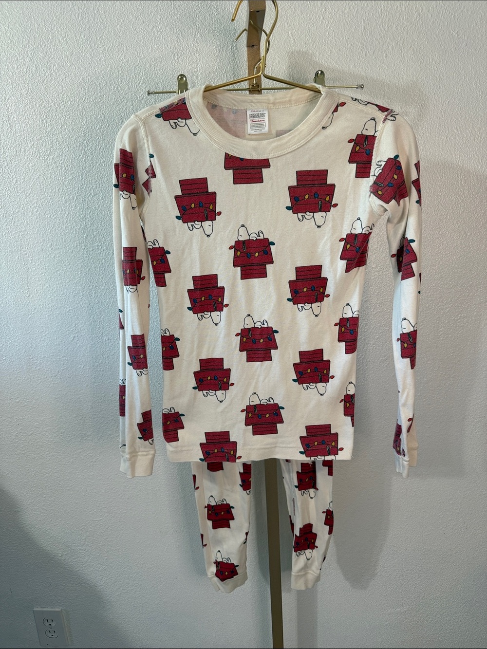 HANNA ANDERSSON X PEANUTS Long-Sleeve Pajama Set w/ Snoopy print - Size 12